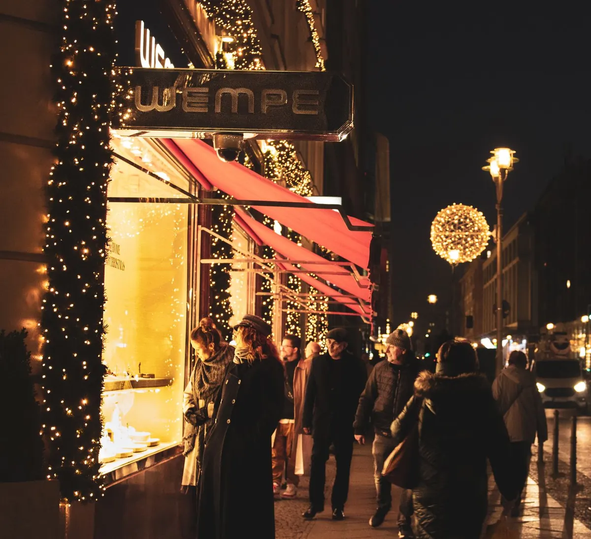 Preparing your data pipeline for the Christmas retail peak: a UK checklist